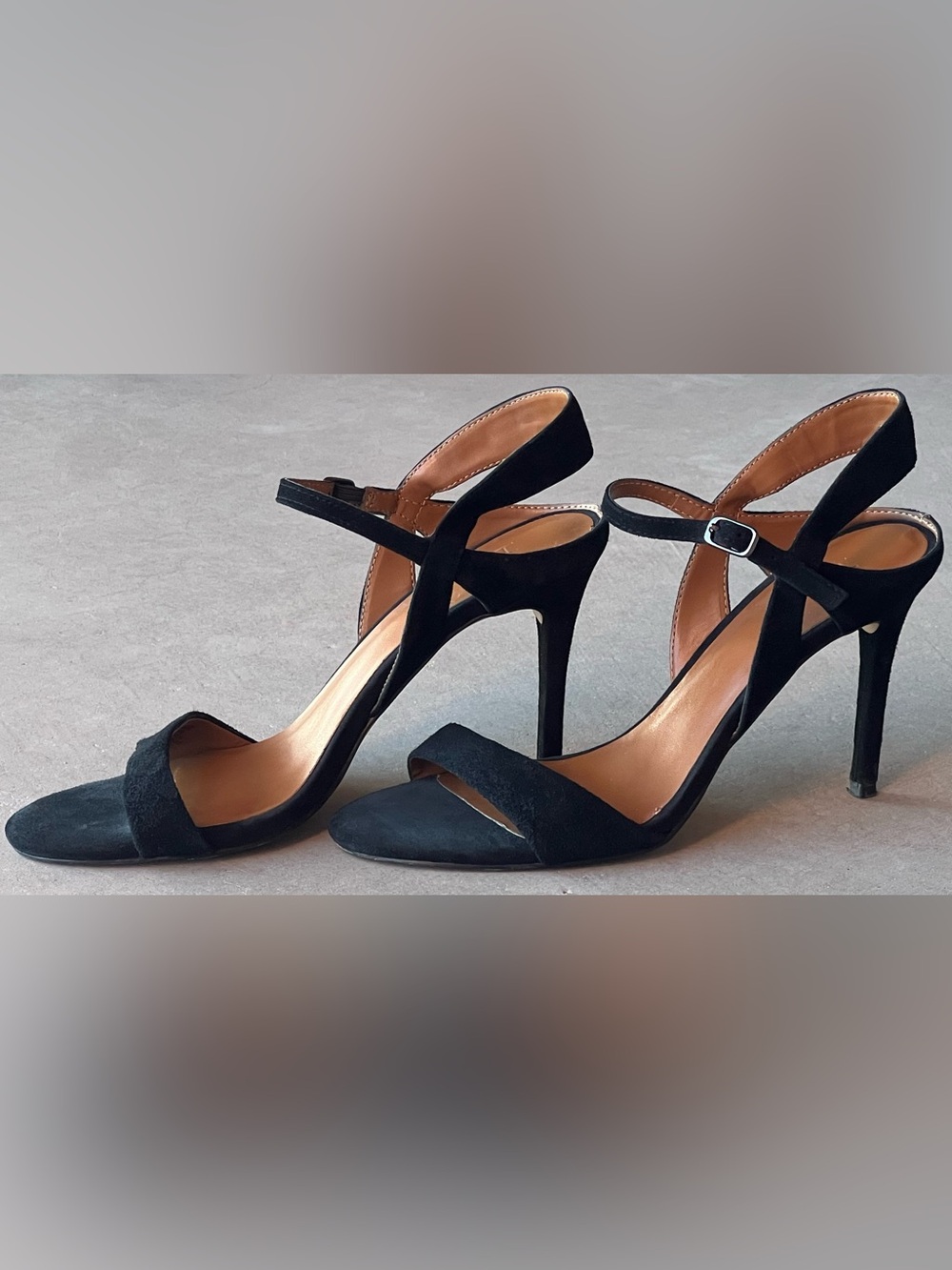 Halston Ainsley Black Suede Open Toe Ankle Strap Strappy Stiletto Heels Size 7.5